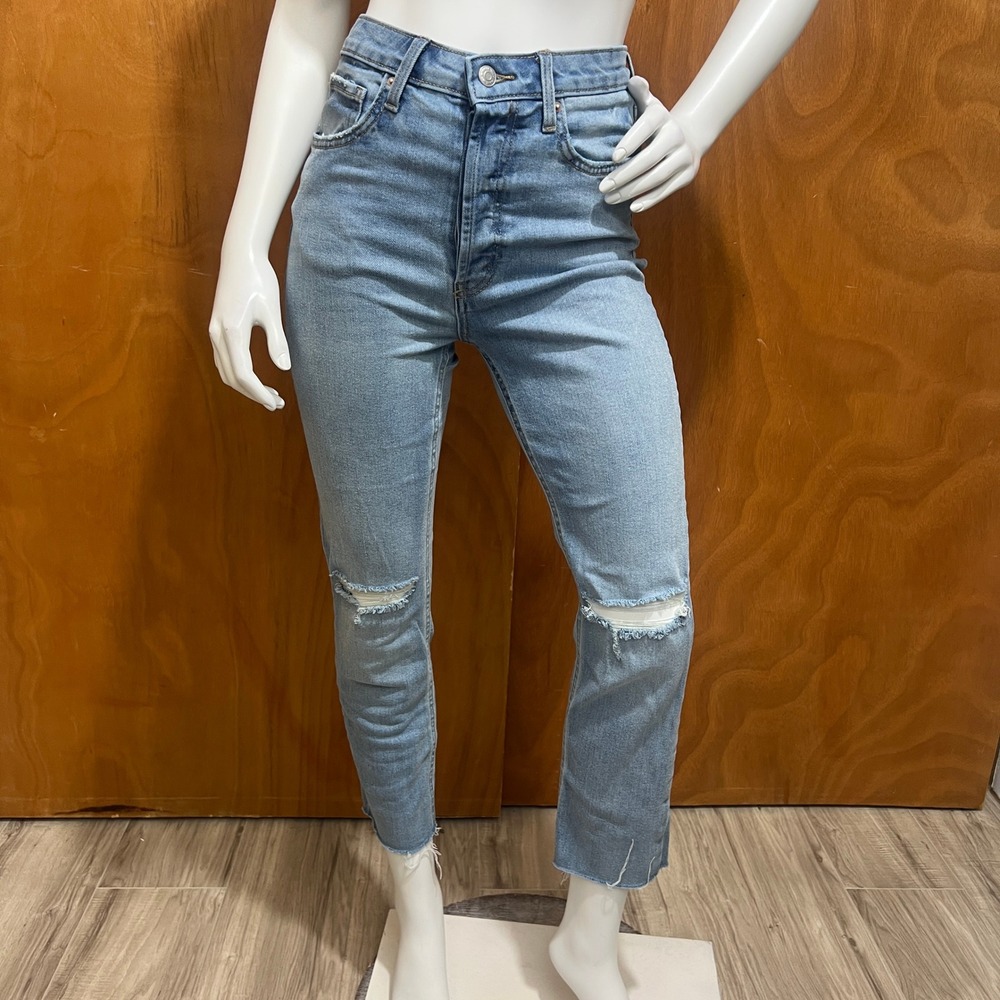 Wild Fable Highest Rise Slim Straight Jeans Women's Size 2 Light Wash Raw Hem